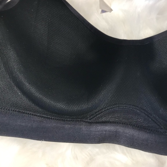 Under Armour Sport Bra Heat Gear Size 32C. Grey Black - Picture 3 of 7